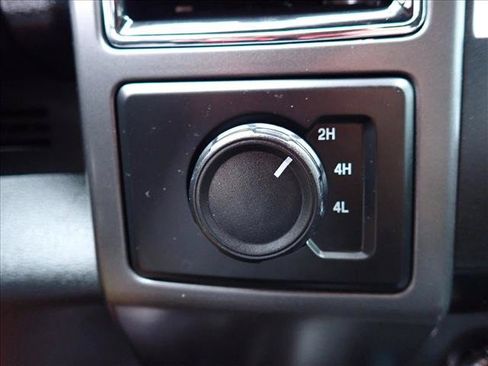 Used 2018 Ford F150 XLT w/ Equipment Group 302A Luxury AWD/4WD image 24