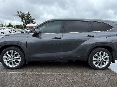 Used 2023 Toyota Highlander Limited AWD/4WD image 9