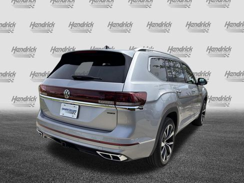 Used 2025 Volkswagen Atlas SEL Premium R-Line image 12