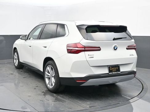 Used 2025 BMW X3 xDrive30i w/ Convenience Package image 3