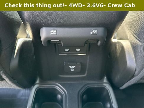 Used 2023 Jeep Gladiator Mojave w/ Cold Weather Group image 22