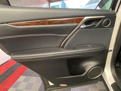 Used 2018 Lexus RX 450h AWD w/ Premium Package image 18