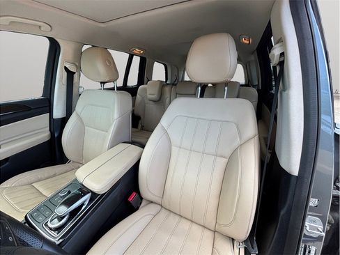 Used 2017 Mercedes-Benz GLS 450 4MATIC image 18