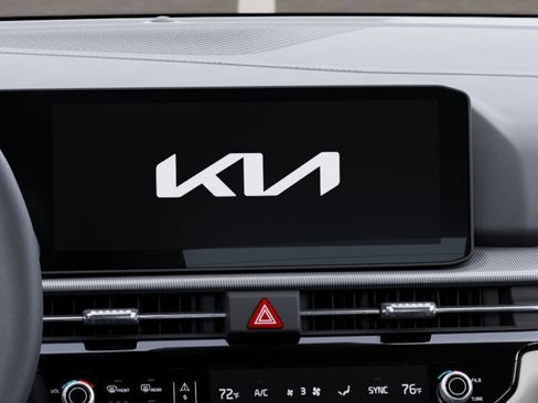 New 2026 Kia Sportage EX FWD image 41