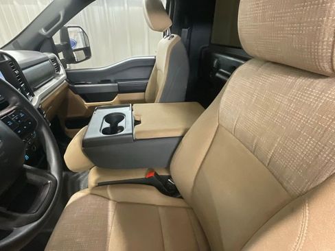 Used 2023 Ford F350 XLT w/ FX4 Off-Road Package image 11