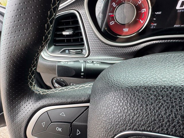 Used 2015 Dodge Challenger SRT Hellcat RWD image 26