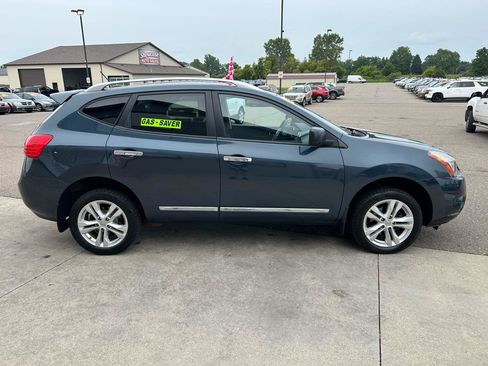 Used 2015 Nissan Rogue S w/ Convenience Package AWD/4WD image 3