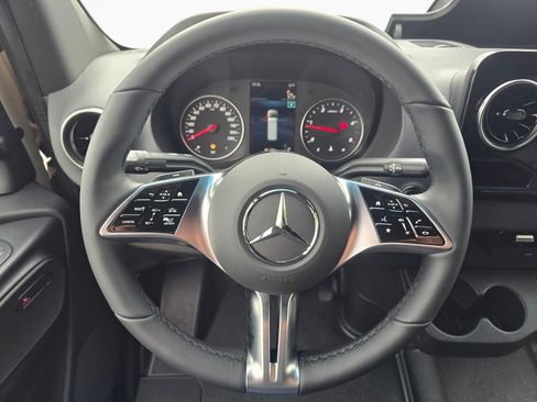 New 2026 Mercedes-Benz Sprinter 2500 image 32