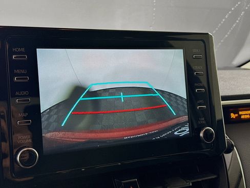 Used 2020 Toyota Corolla LE image 22