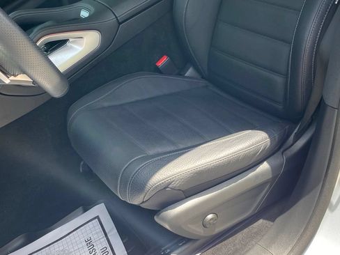 Used 2025 Mercedes-Benz GLS 450 4MATIC image 23