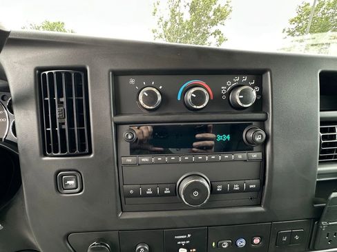 New 2025 GMC Savana 3500 w/ Power Convenience Package RWD image 18