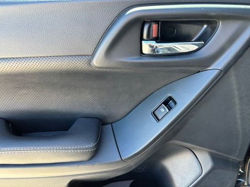 Used 2017 Subaru Forester 2.5i Limited image 17