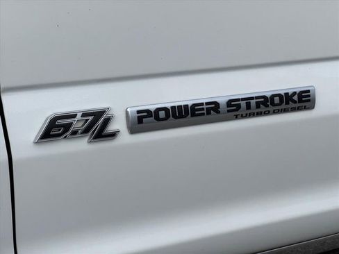 Used 2021 Ford F450 Platinum w/ FX4 Off-Road Package image 9