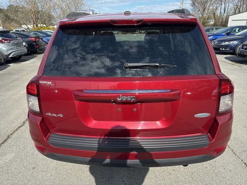 Used 2017 Jeep Compass Latitude AWD/4WD image 7