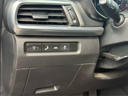 Used 2022 Kia Telluride S image 14