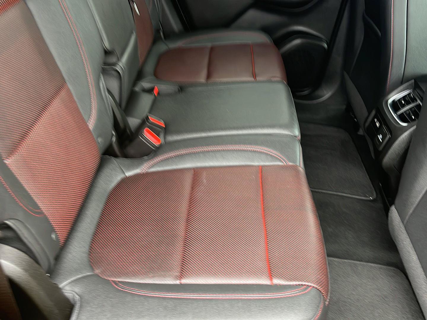 Used 2024 Chevrolet Blazer RS FWD image 25