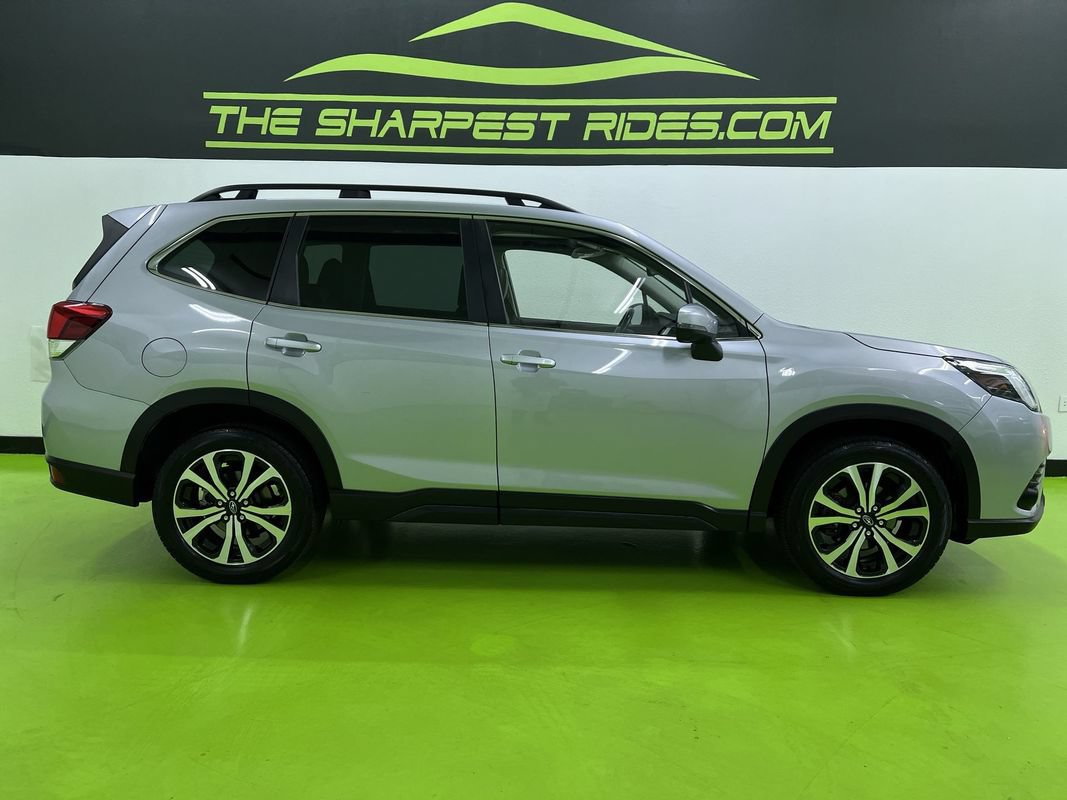 Used 2023 Subaru Forester Limited AWD/4WD image 11