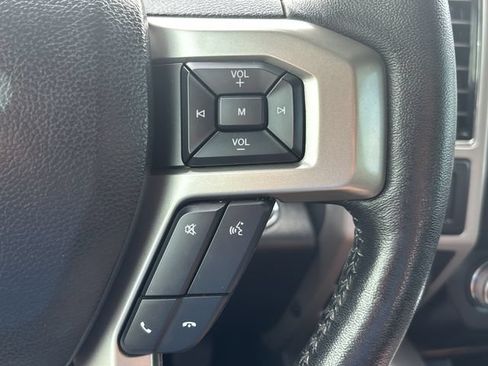 Used 2020 Ford F150 Lariat w/ Equipment Group 502A Luxury AWD/4WD image 22