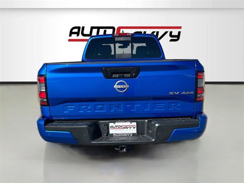 Used 2024 Nissan Frontier SV w/ SV Convenience Package image 6