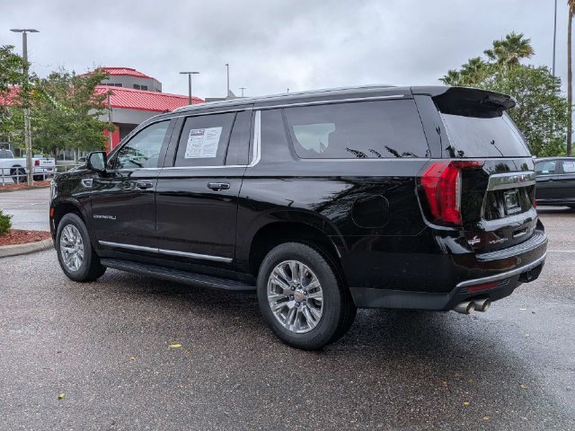 Used 2024 GMC Yukon XL Denali w/ Advanced Technology Package AWD/4WD image 6