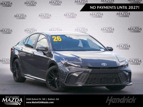 Used 2026 Toyota Camry SE FWD image 1