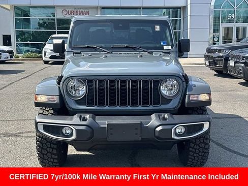 Certified 2025 Jeep Gladiator Mojave AWD/4WD image 7
