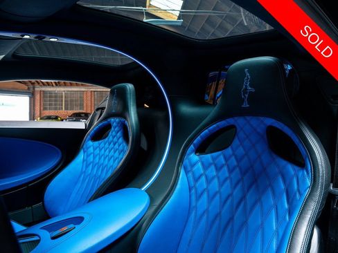 Used 2023 Bugatti Chiron Super Sport AWD/4WD image 21