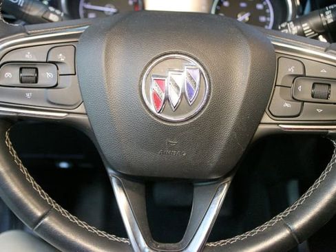 Used 2021 Buick Encore GX Preferred w/ Cold Weather Comfort Package AWD/4WD image 18