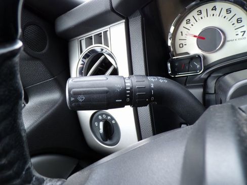 Used 2012 Ford Expedition Limited image 24