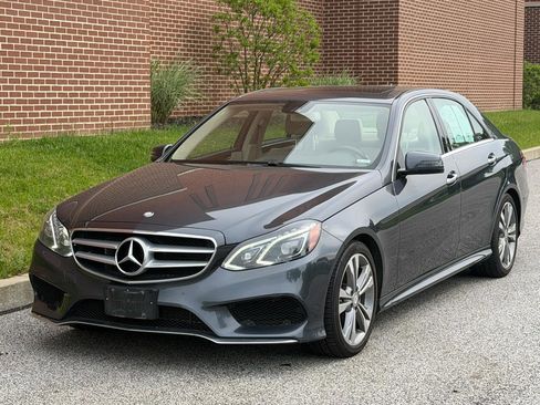 Used 2014 Mercedes-Benz E 350 4MATIC Sedan image 1