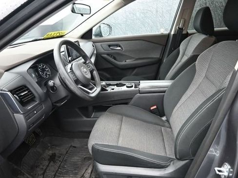 Used 2021 Nissan Rogue SV AWD/4WD image 16