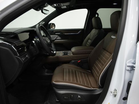 New 2026 GMC Acadia Denali Ultimate w/ LPO, Floor Liner Package image 31