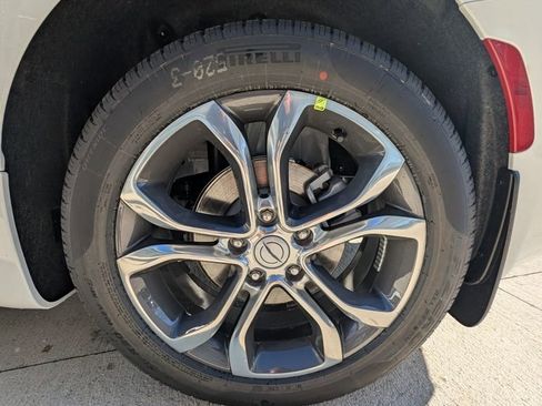 New 2026 Chrysler Pacifica Pinnacle w/ Trailer Tow Group image 55