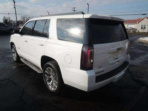 Used 2024 GMC Yukon AT4 w/ AT4 Premium Plus Package image 6