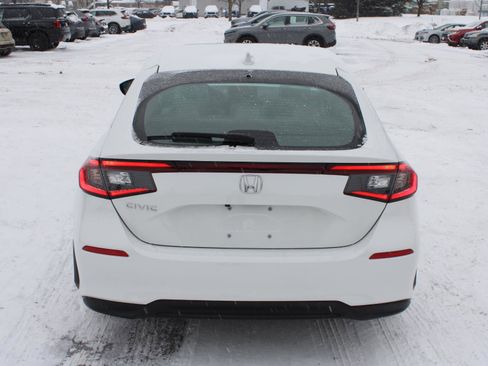 Certified 2024 Honda Civic EX-L image 6