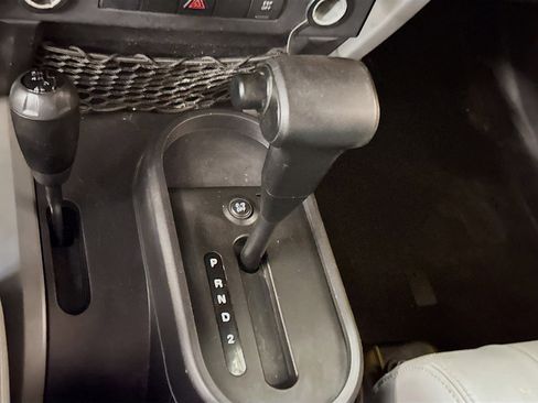 Used 2009 Jeep Wrangler X image 23