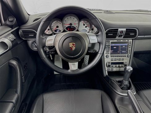 Used 2005 Porsche 911 Carrera S image 21