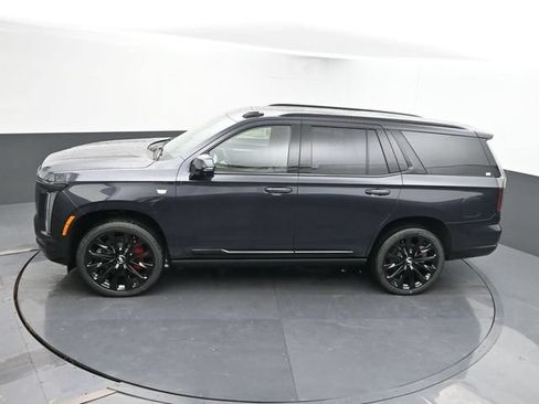 Used 2025 Cadillac Escalade Sport Platinum AWD/4WD image 42