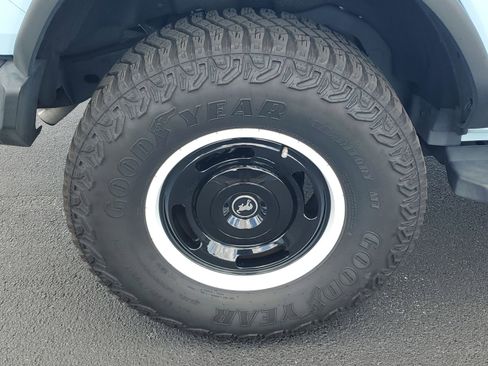 Used 2024 Ford Bronco Heritage Edition image 5