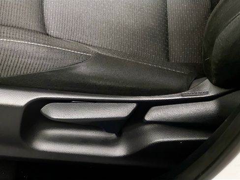 Used 2019 Toyota C-HR LE image 14