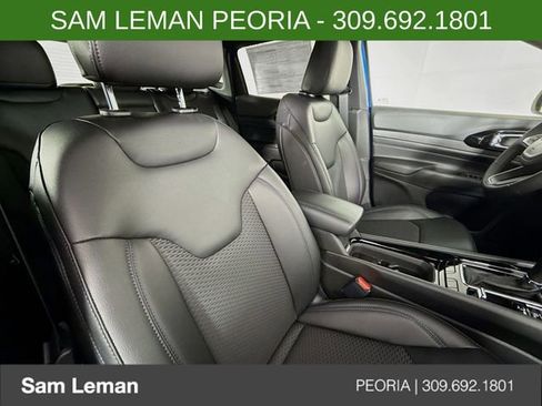 New 2026 Jeep Compass Latitude image 22