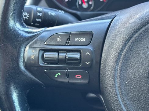 Used 2017 Kia Sorento FWD w/ LX Convenience Package image 26