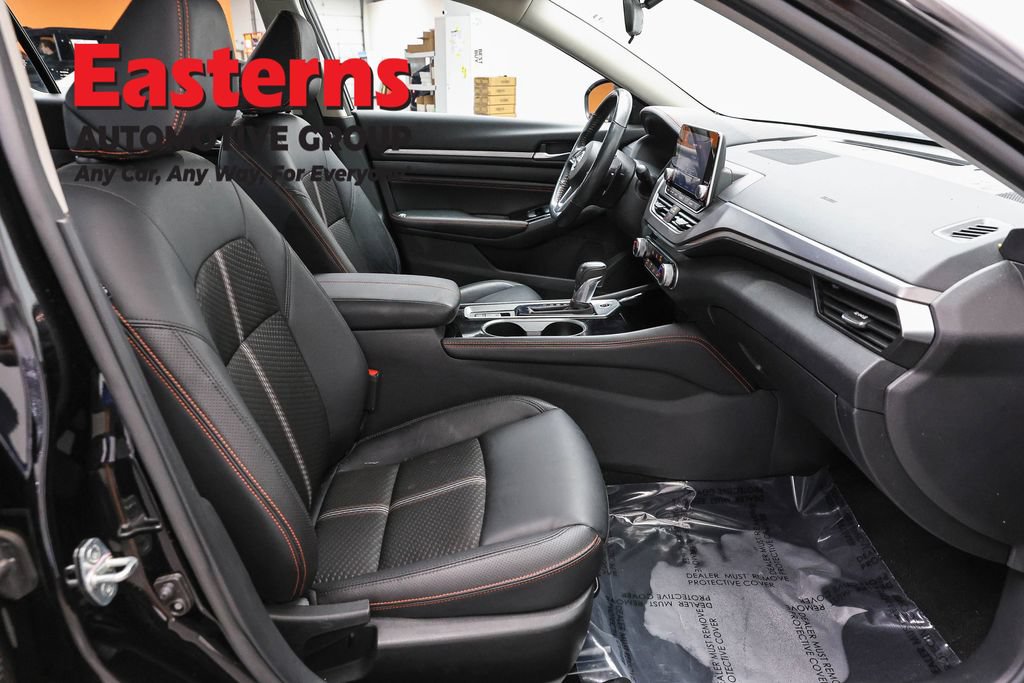 Used 2023 Nissan Altima 2.5 SR AWD/4WD image 28