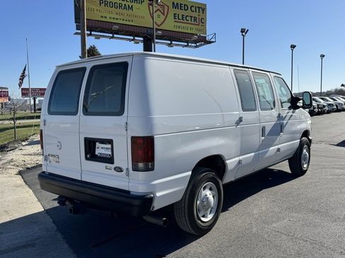 Used 2012 Ford E-250 and Econoline 250 image 24