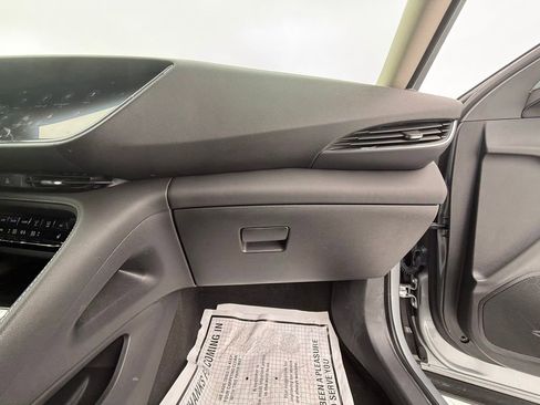 Used 2023 Buick Envision Essence image 31