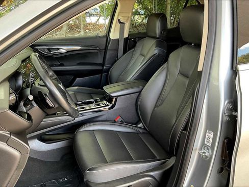 Used 2023 Buick Envision Essence image 7