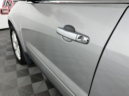 Used 2017 Chevrolet Traverse LT w/ Style and Technology Package AWD/4WD image 22
