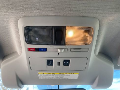 Used 2018 Subaru Forester 2.5i Premium image 23