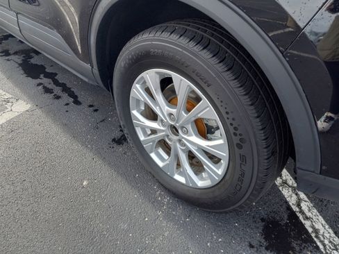 Used 2023 Ford Escape Active w/ Tech Pack #1 AWD/4WD image 11