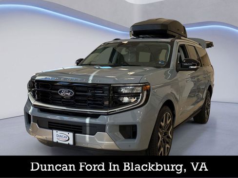 New 2026 Ford Expedition Max Platinum AWD/4WD image 1